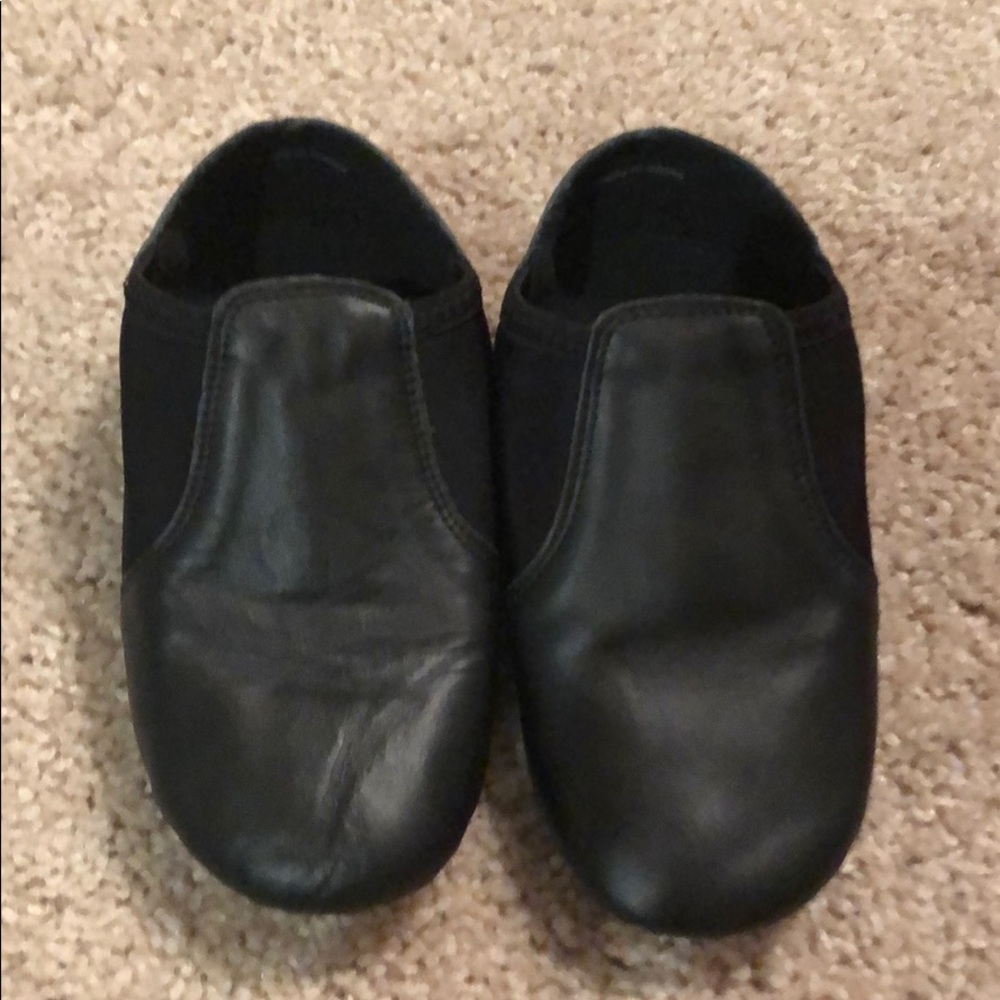 Girls black jazz shoe - worn twice inside only